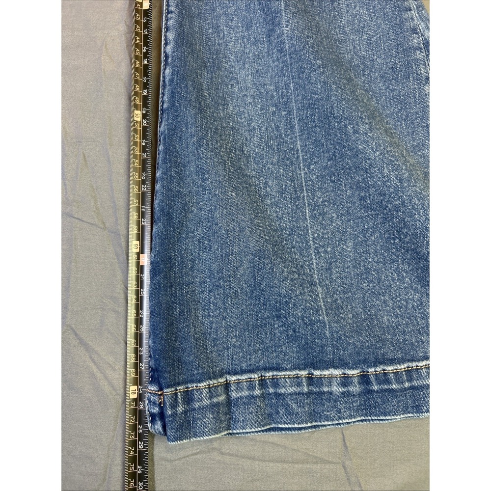 American Eagle Super Hi-Rise Flare Jeans Blue Stretch Denim Medium Wash Size 6 - Picture 13 of 14
